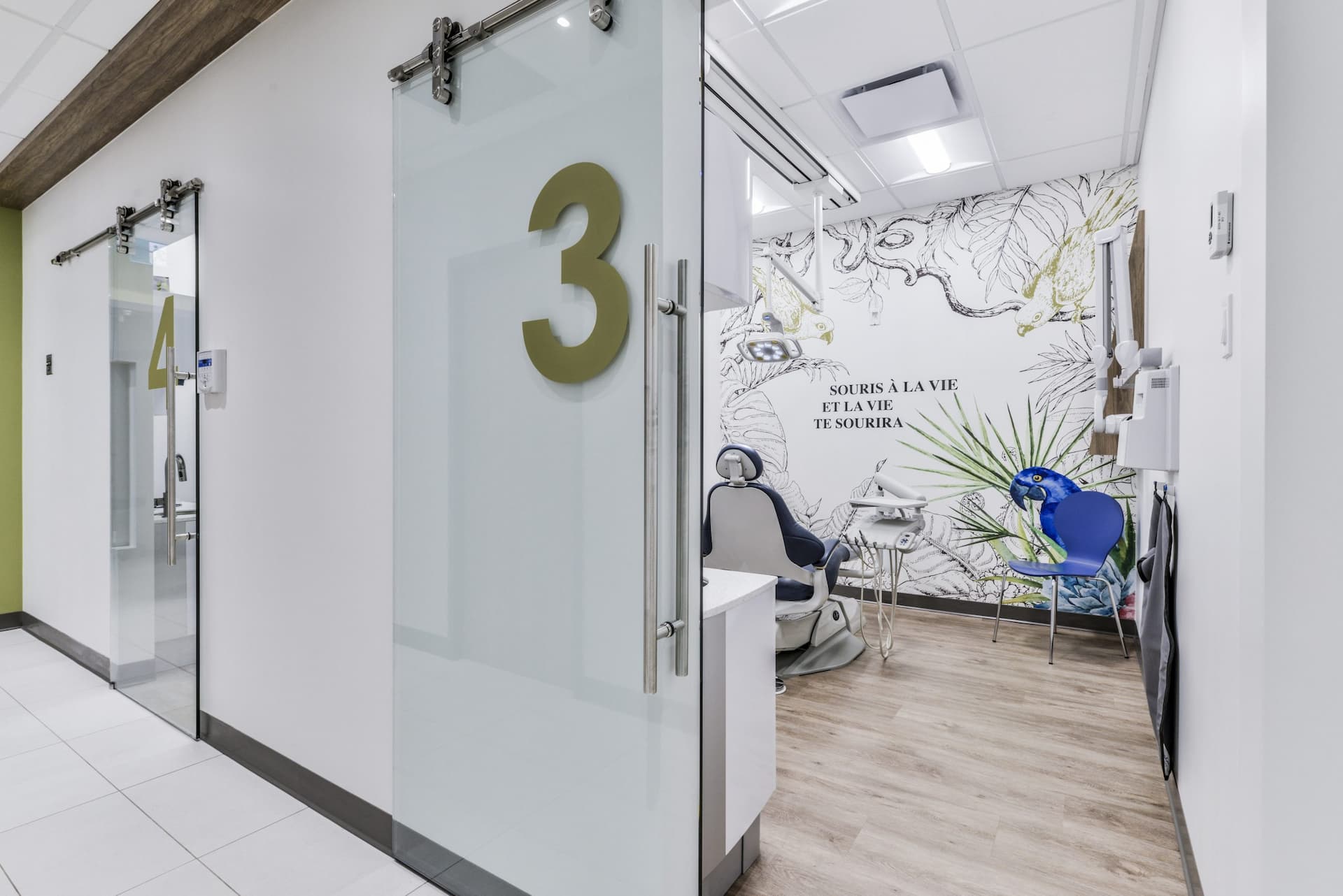 Salle d'examen de la clinique Lara Dentaire